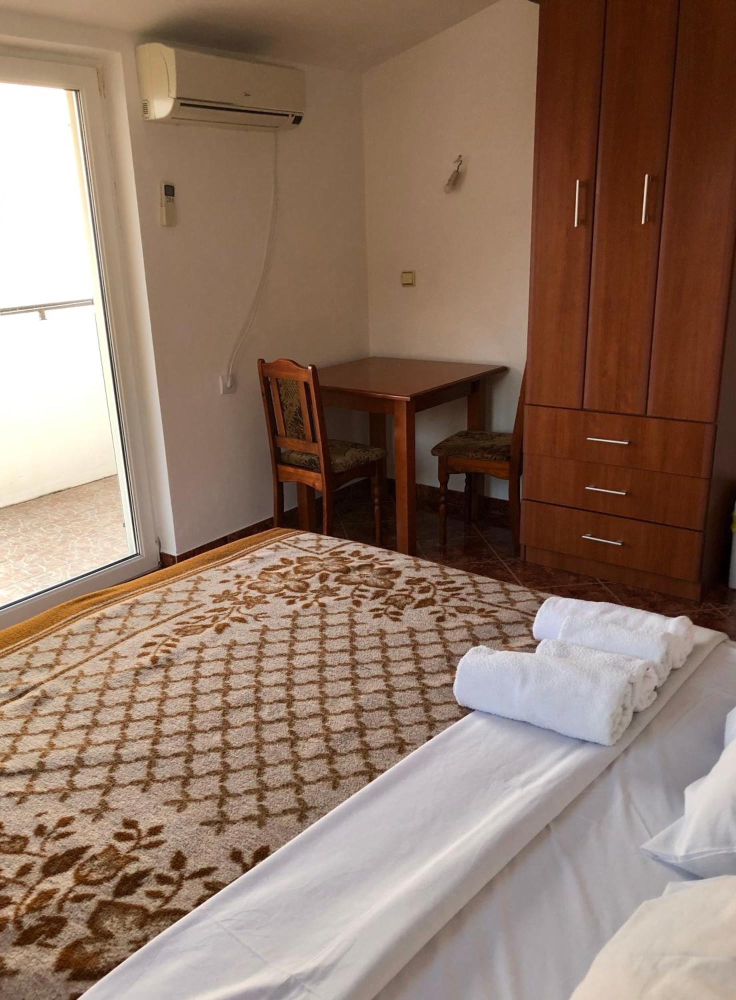 Kuca Radovic Hotel Budva Exterior foto